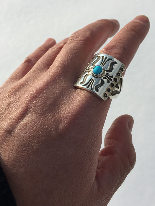 【Thomas Curtis】　BOW GUARD RING (With Turquoise)