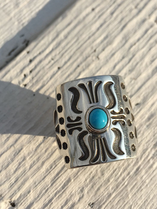 【Thomas Curtis】　BOW GUARD RING (With Turquoise)