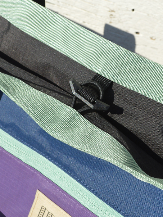 MOUNTAIN UTILITY TOTE BAG