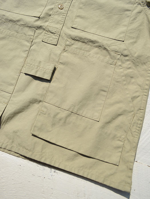 Tree Chopper Bud Half　(Weeds Poplin)
