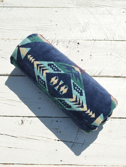 Oversized Jacquard Towels