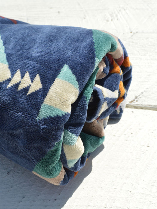 Oversized Jacquard Towels