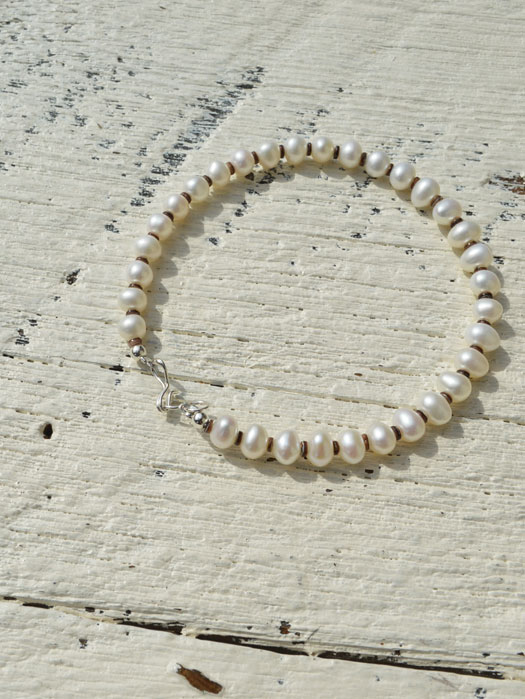 【Colina Yazzie】　Fresh Water Pearl Bracelet