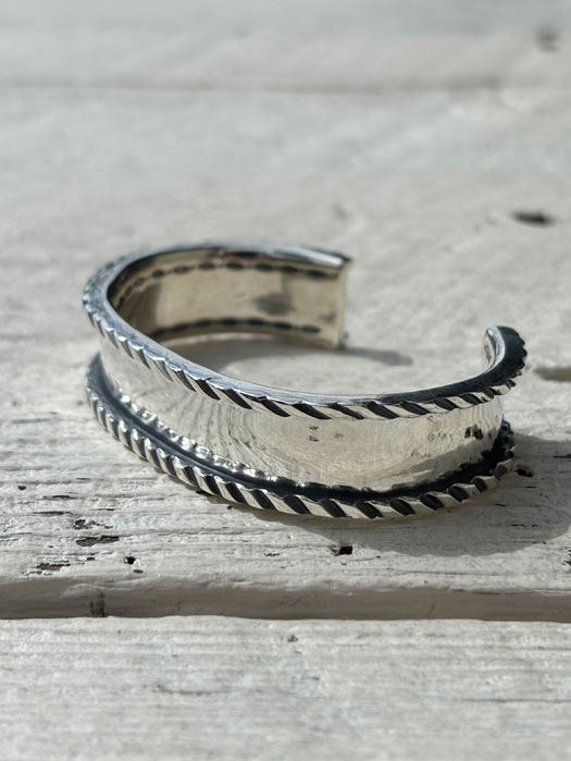 BR-0195 BENTED EDGE BRACELET