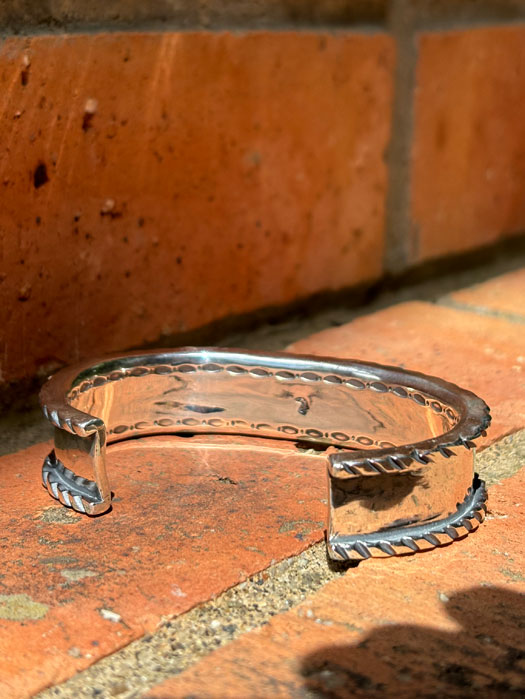 BR-0195 BENTED EDGE BRACELET