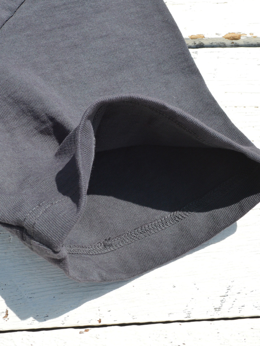Dotsume Pocket T-Shirt