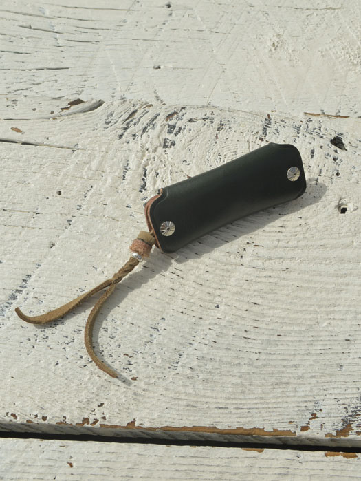 U.K. SADDLE LEATHER FLAP KEY FOB “LIMITED”