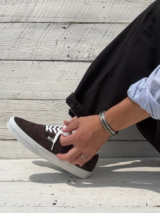 Authentic (Suede)