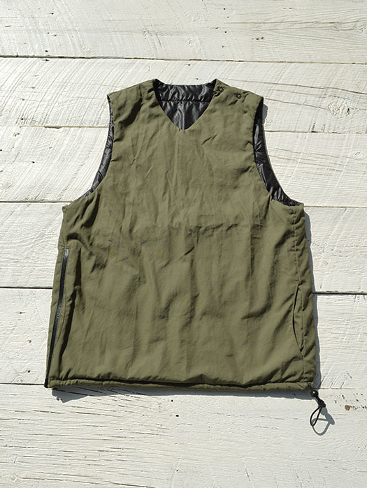 【MONITALY】　Reversible Insulated Vest　(Vancloth)