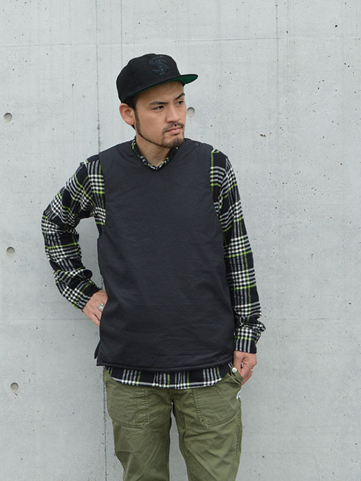 【MONITALY】　Reversible Insulated Vest　(Vancloth)　