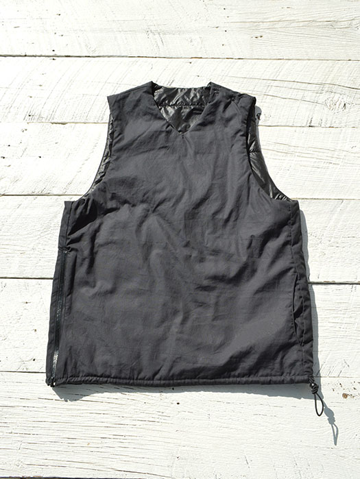 【MONITALY】　Reversible Insulated Vest　(Vancloth)